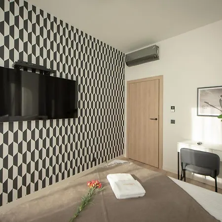 Апартаменты Sarnia Point Prestige *