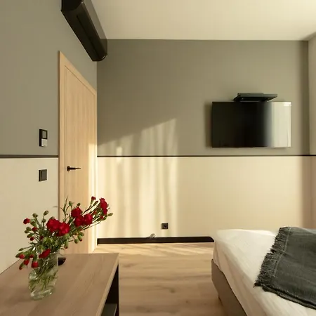 Sarnia Point Prestige * Вроцлав