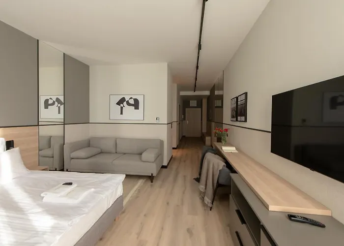 Sarnia Point Prestige * Vratislav