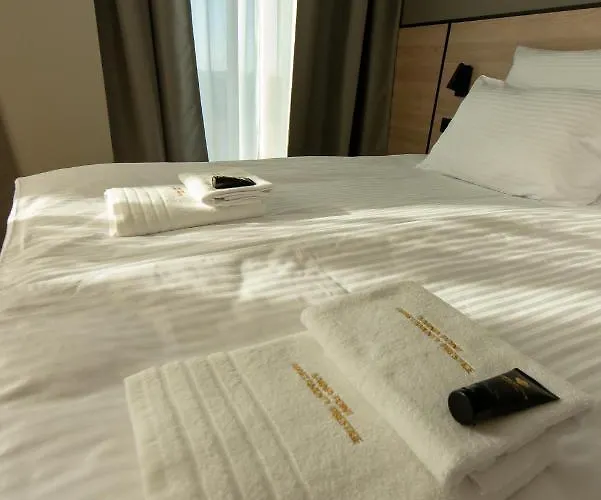 Sarnia Point Prestige Apartmán *